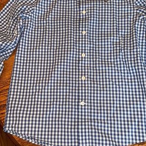 Vineyard Vines boys button up size 10-12
